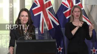 New Zealand: PM Ardern interrupted by an earthquake during speech at COVID press conference