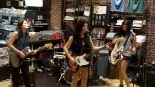 Desert Sharks - Live at the Converse Store, Boston 7/24/2013