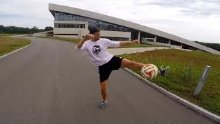 HAPPY BIRTHDAY! Football skills and nutmeg with Brizze