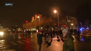 LIVE: Corona sceptics rally in Vienna against COVID-19 restrictions and mandatory vaccination