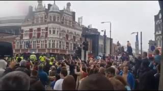 Manchester United: attacco al pullman!