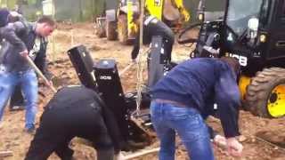 Пересадчик деревьев JCB