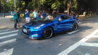 Vídeos Rápidos - Avenida Europa #567 - Nissan GTR Black Edition 700CV azul #1