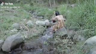 Akibat ngintip orang mandi