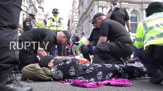 UK: Dozens arrested as XR activists use lock-on devices to block London roads, junctions
