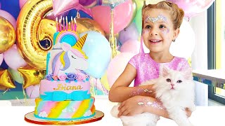Diana Dan Ulang Tahun Ke-6 - Hadiah Dan Kue