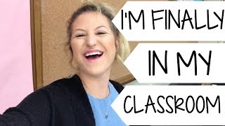 CLASSROOM SETUP WEEK 1 | Diary of A First Year Teacher Vlog
