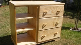 Cômoda de pinus