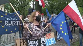 Poland: "No to Polexit" - Protesters stage rally as Constitutional Tribunal delays EU law case