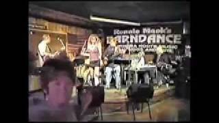 Maureena at the BARNDANCE
