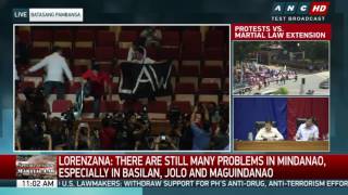Anti-martial law protesters disrupt special Congress session