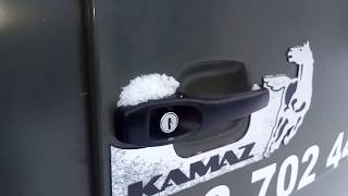 Камаз 4308. Решил проблему закрывания двери.