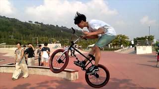 [HEAD OUT] BMX 바니훕 바스핀 강좌 (how to bunnyhop barspin) 바니홉 바스핀