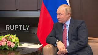 Russia: Putin meets Greek PM Mitsotakis in Sochi