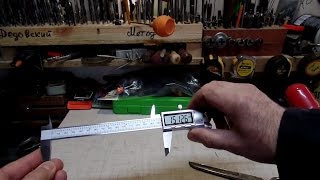 Посылка с Алиэкспресс еще один электронный штангенциркуль Дачный мастер