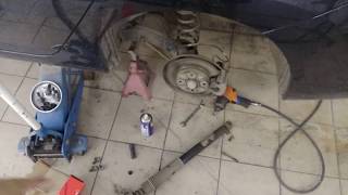 Замена задних амортизаторов пежо-408