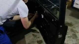 Снятие механического стеклоподъемника в двери LADA 4x4 (ВАЗ 2121 НИВА)