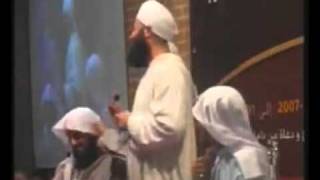 ظريف جداً مع أخ من جماعة التبليغ والشيخ محمد العريفي