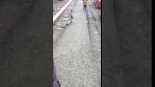 Владивосток, улица Нейбута, 24. Нет освещения вокруг дома ! Разбита дорога вокруг дома! , часть 1