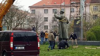 Зачем России травить чешских чиновников: дело о памятнике Коневу и рицине
