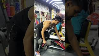 #gym #biceps #bicepsworkout #fitnessgoals #fitness #triceps #workout #motivation