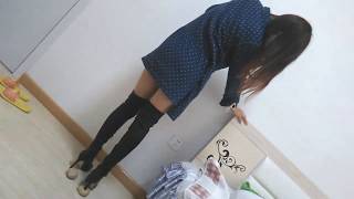 Chinese girl stepping on venting pressure ball中國女孩踩踏發洩壓力球