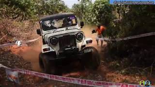 MUD BOGGING MANJERI Jeep performing