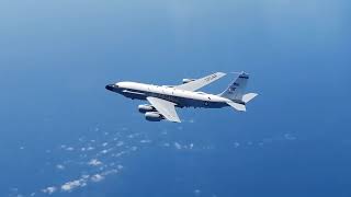 Сопровождение двух самолетов ВВС и ВМС США над Черным морем