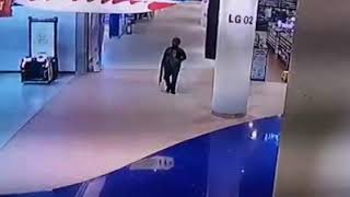 Трагедия в Таиланде: Солдат расстрелял посетителей ТЦ, есть раненые, убитые, заложники