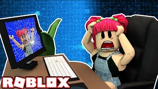 I'VE BEEN HACKED! | Roblox! ESCAPE THE PC! | Amy Lee33