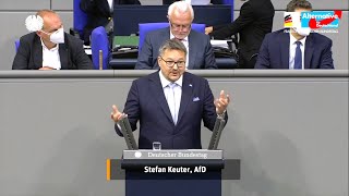 НЕВЕРОЯТНО! Банановая республика Германии - Беженцы короли, немцы-рабы