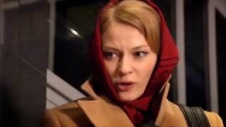 Svetlana Khodchenkova in black leather gloves