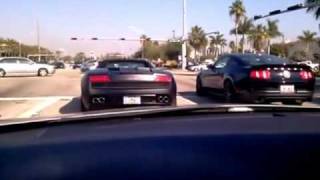 Lambo Spyder vs Mustang GT500 '11