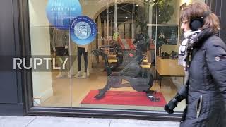 USA: Peloton temporary halts production of exercise bikes as demand drops