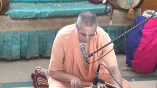 Е.С. Ниранджаны Свами. Вечерний киртан. Бхаджаны 15.05.2015