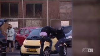 Vechtpartij John v/d Heuvel | De 25 brutaalste tv persoonlijkheden