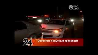 Автоледи на Hyndai Solaris на полном ходу протаранила стоящий в пробке Renault Logan