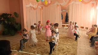 8 марта танец девушки фабричные средняя группа