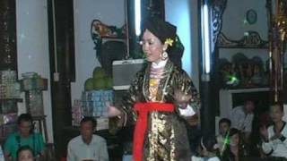 td Phạm Bích Liên hầu giá Chầu Bé Bắc Lệ p1