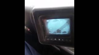 Маленькие девочки играют в опасные игры
