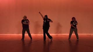 Dana Van Tilborg & Trish Merewether sing Dancing Queen