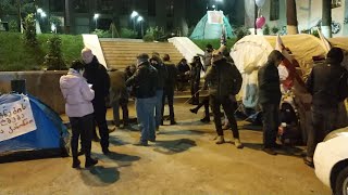 სამოქალაქო აქტივისტები უკვე მესამე დღეა პარლამენტთან საპროტესტო აქციას მართავენ