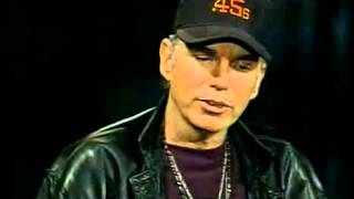 Billy Bob transforms into Karl of SLINGBLADE, at time = 2:28