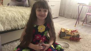 Куда пропала волшебная коробка? Распаковка лол и других подарков. Поздравления с 8 марта!
