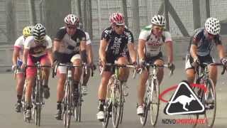 Choko Aventura a la Carrera Ciclista en el Autodromo Ciudad de Mexico DF abril 16 2013