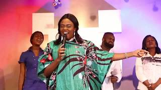 Clifford Enobun feat. Adetoun at #ACliffChristmas 2018