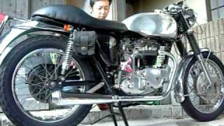 my triumph tr-6 caferacer custom  kick !