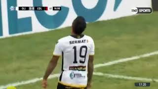 Alexander Domínguez se lució con un atajada en la goleada de Colón sobre Olimpo