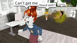 DING DONG DITCH PRANK IN ROBLOX BLOXBURG (Very Epic Hilarious Reactions)