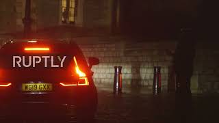 UK: Armed intruder arrested at Windsor Castle where Queen celebrates Christmas
